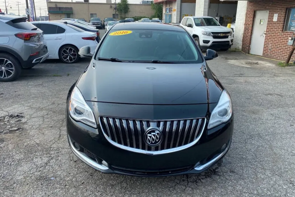 2016 Buick Regal Premium II photo 1