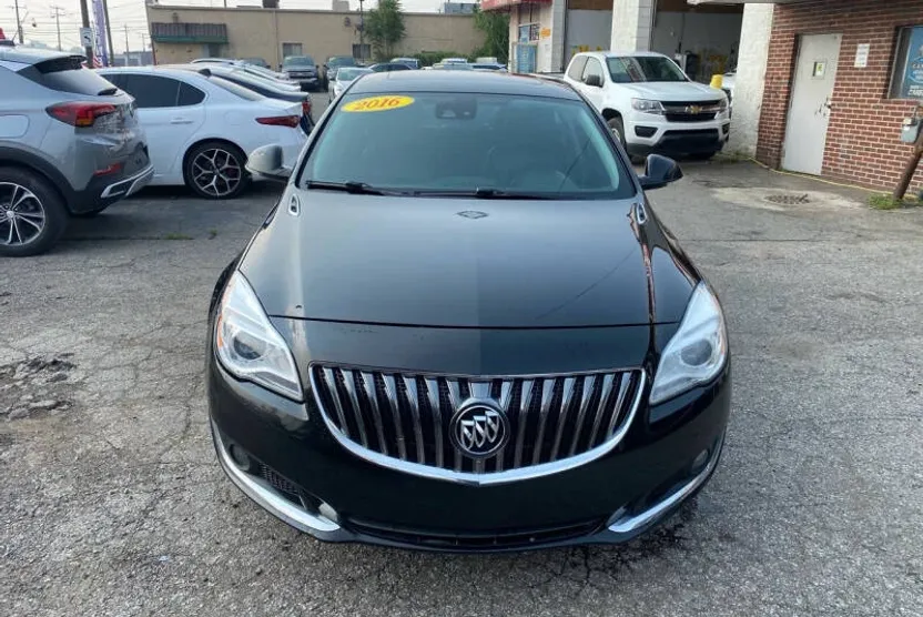 2016 Buick Regal Premium II photo 1