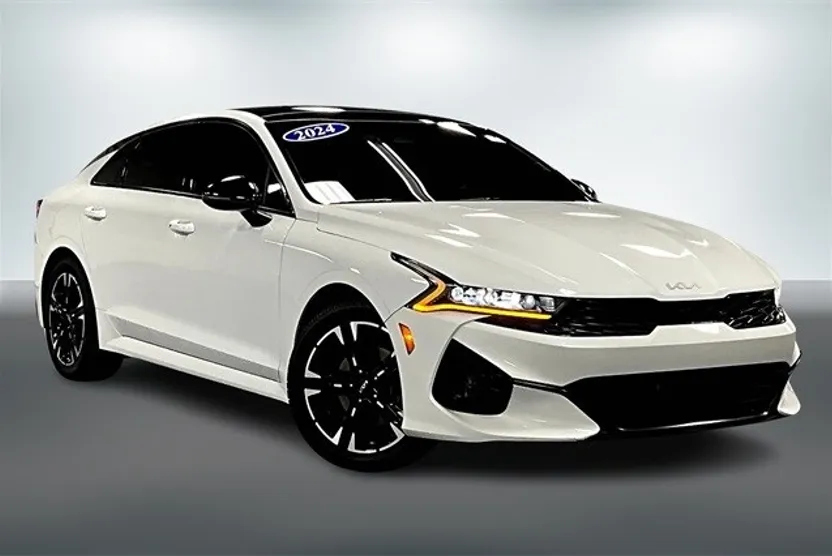 2024 Kia K5 GT-Line photo 1