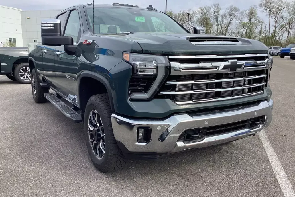 2025 Chevrolet Silverado 3500HD LTZ photo 1
