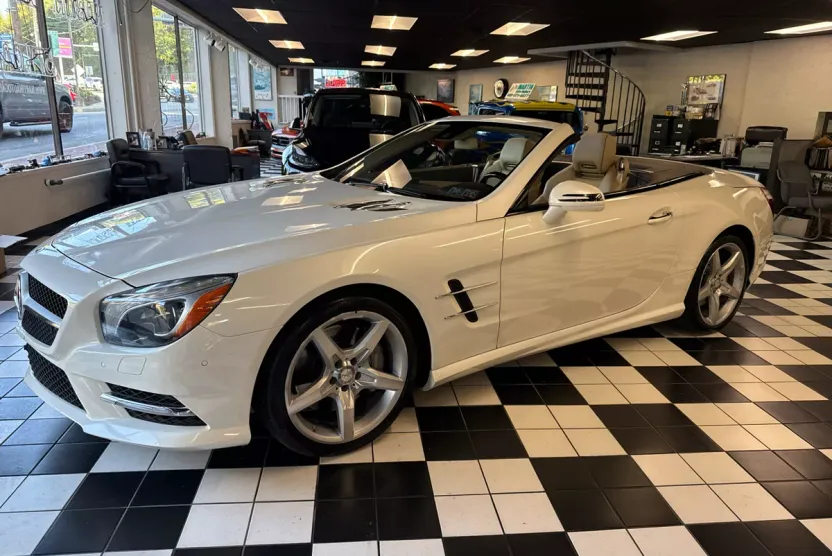 2014 Mercedes Benz SL 550 photo 1