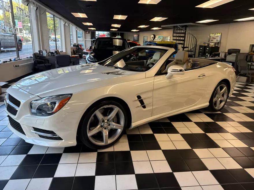 2014 Mercedes Benz SL 550 photo 1