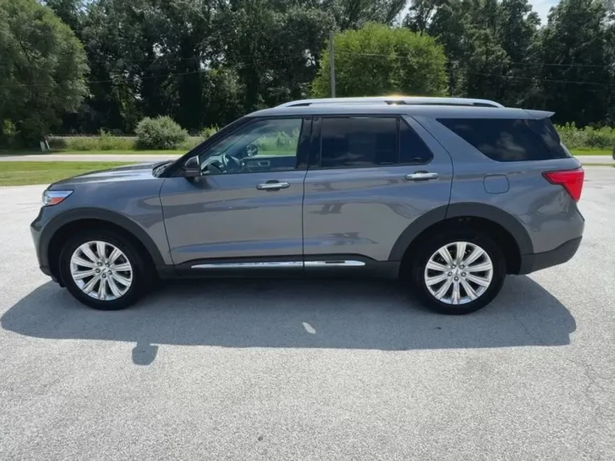 2021 Ford Explorer Limited photo 1