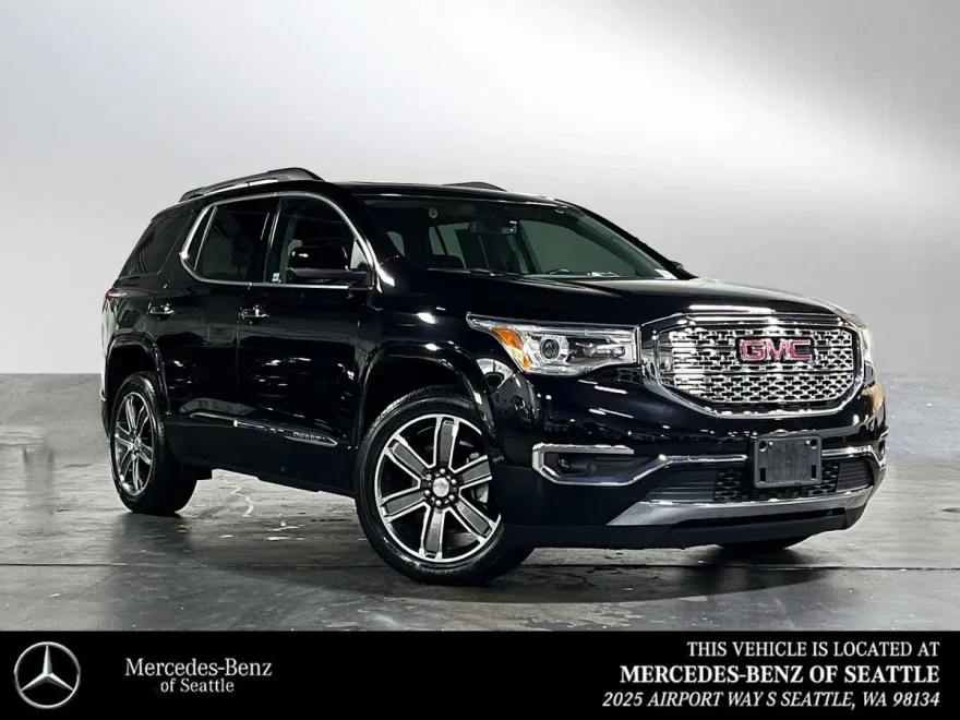 2017 Gmc Acadia Denali photo 1