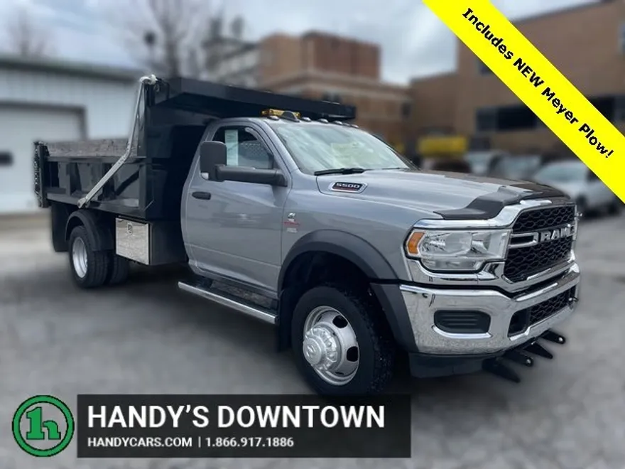 2022 Ram 5500 Tradesman photo 1