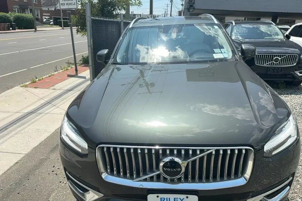 2022 Volvo XC90 T6 AWD Inscription photo 1