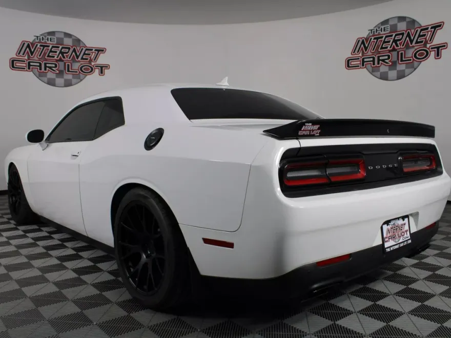 2017 Dodge Challenger SRT8 Hellcat photo 5