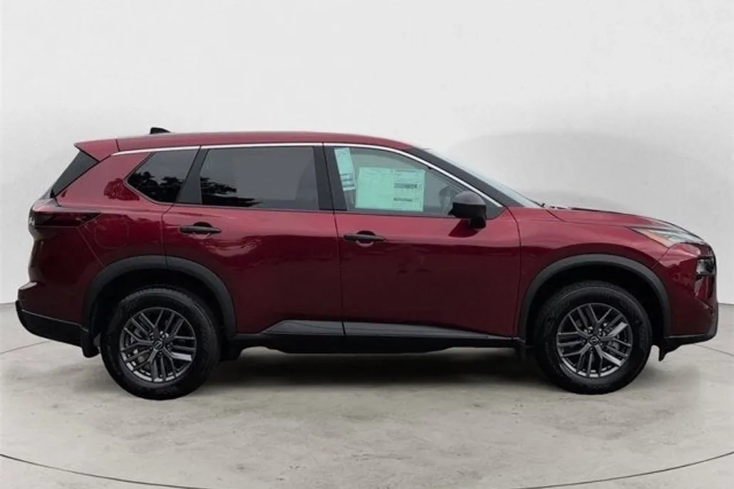 2026 Nissan Rogue S photo 1