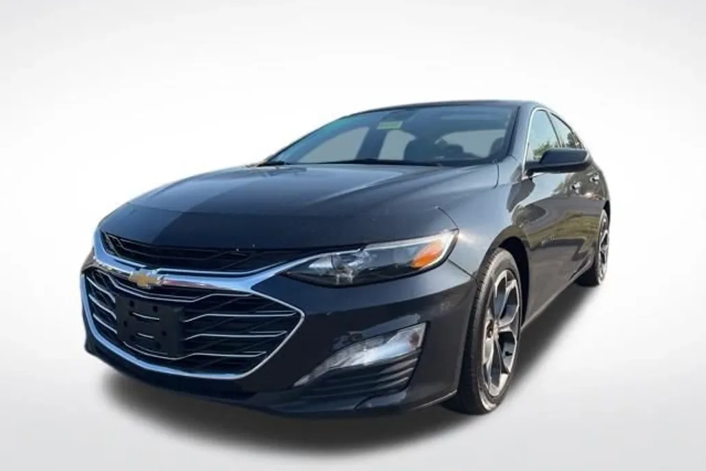 2023 Chevrolet Malibu 1LT photo 1