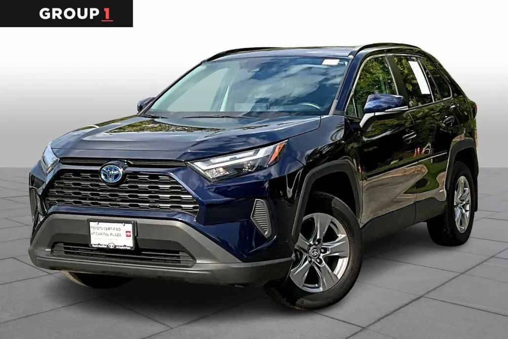 2022 Toyota RAV4 Hybrid XLE photo 1