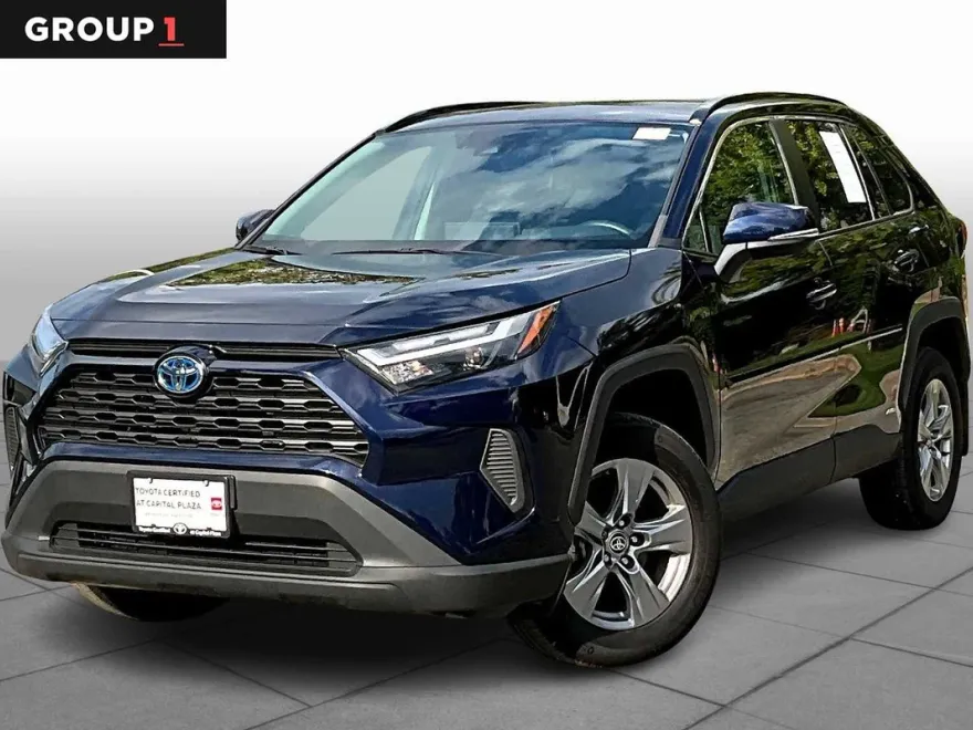 2022 Toyota RAV4 Hybrid XLE photo 1