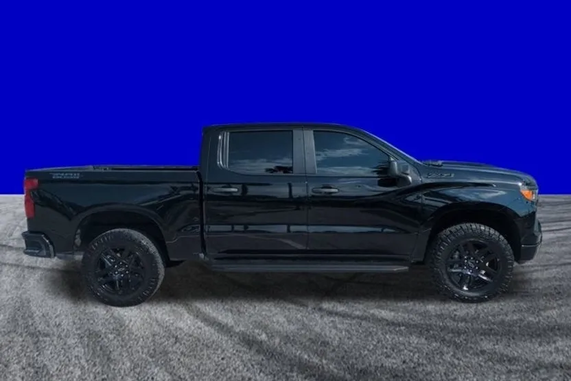 2024 Chevrolet Silverado 1500 Custom Trail Boss photo 1