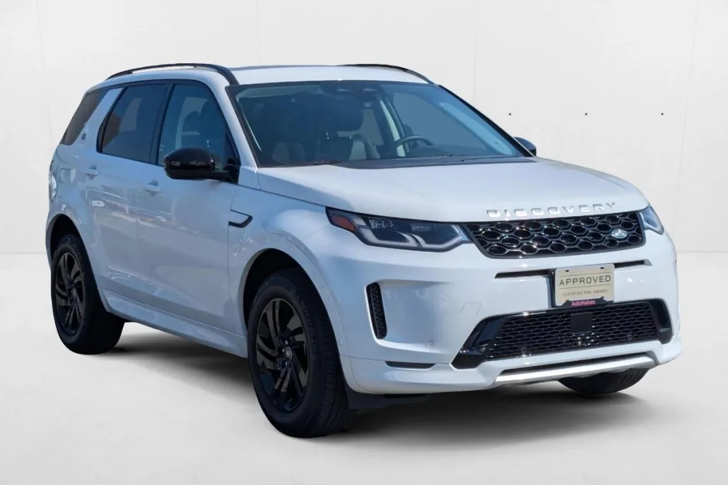 2024 Land Rover Discovery Sport S photo 1