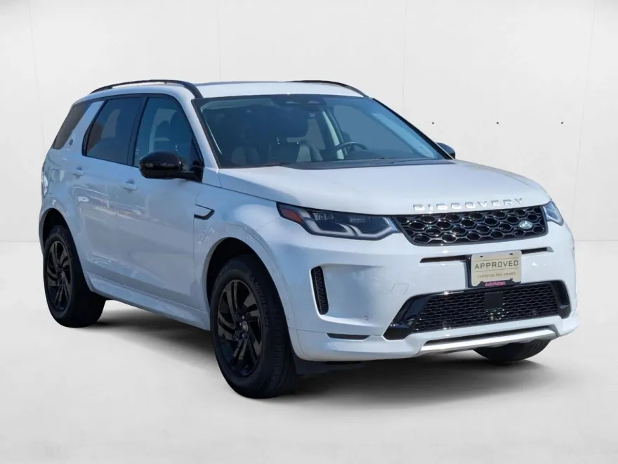 2024 Land Rover Discovery Sport S photo 1