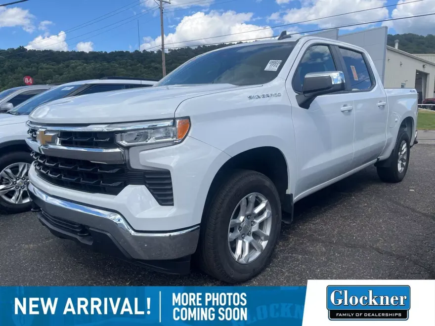 2022 Chevrolet Silverado 1500 LT photo 1