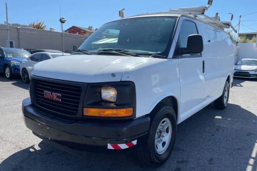 2008 Gmc Savana 2500 Cargo photo 1