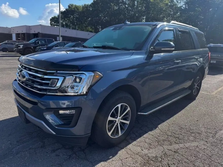 2020 Ford Expedition XLT photo 1