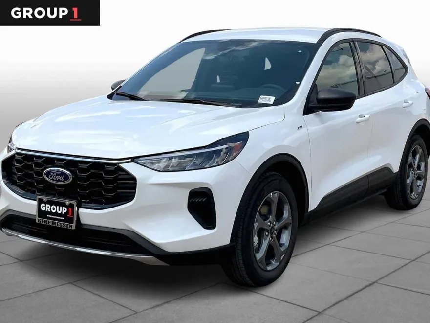 2025 Ford Escape ST-Line photo 1