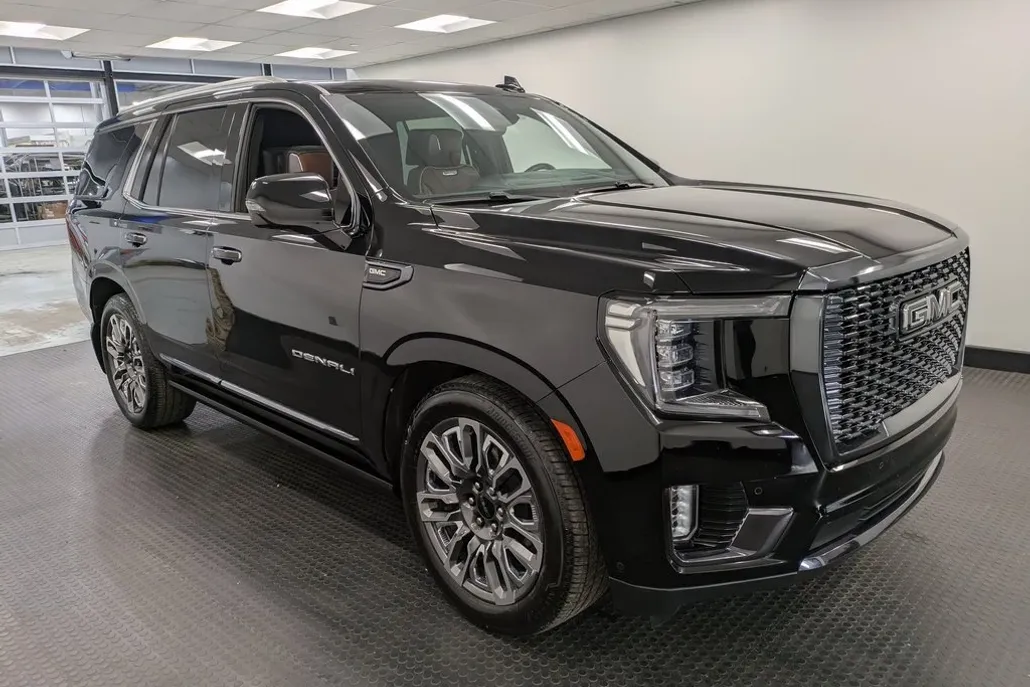 2023 Gmc Yukon Denali Ultimate photo 1