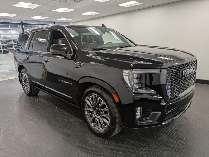 2023 Gmc Yukon Denali Ultimate photo 1