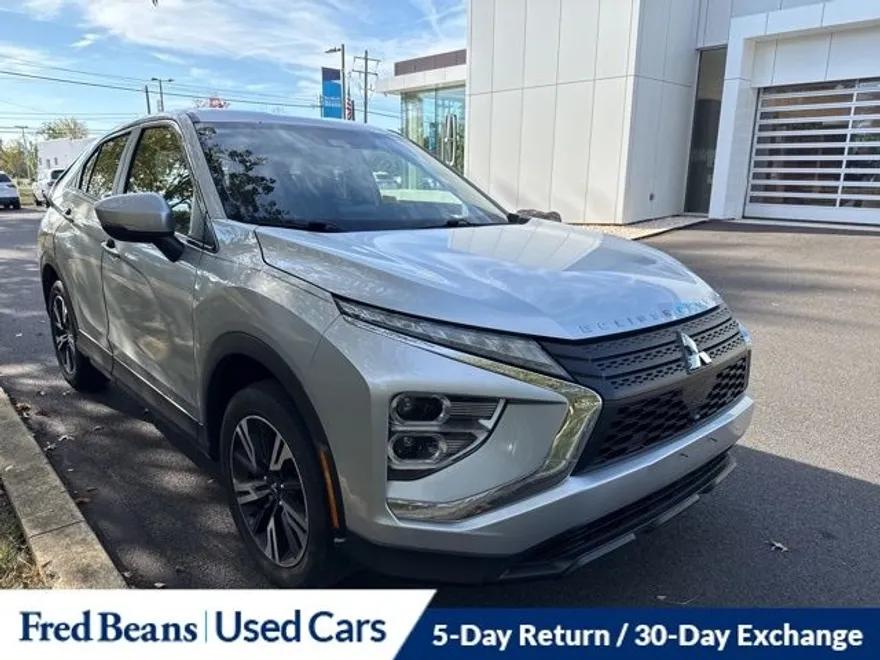 2023 Mitsubishi Eclipse Cross SE photo 1