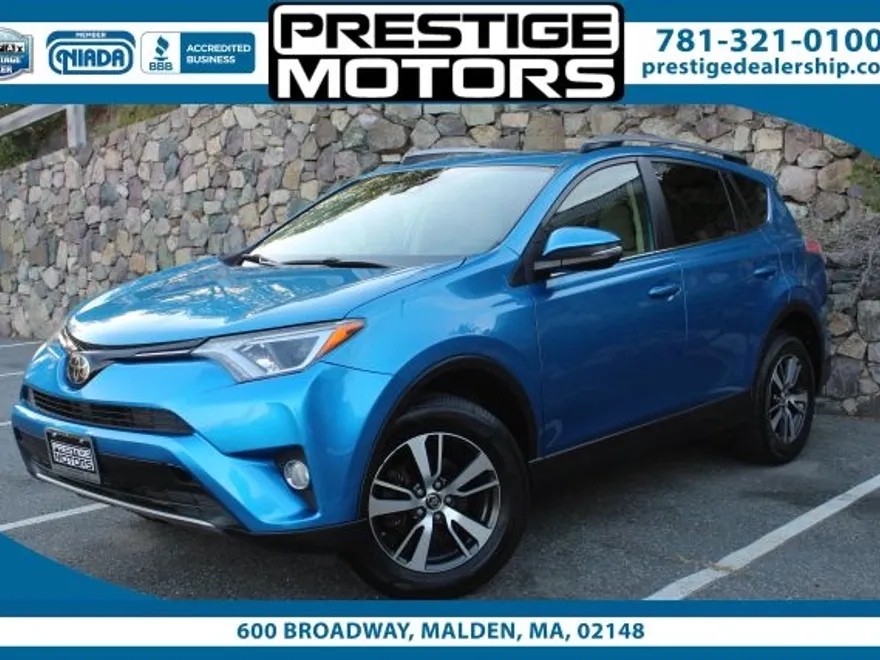 2017 Toyota RAV4 XLE Sport photo 1