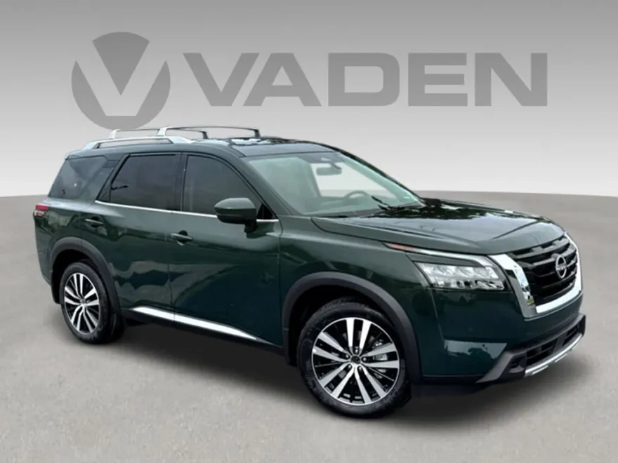 2025 Nissan Pathfinder Platinum photo 1