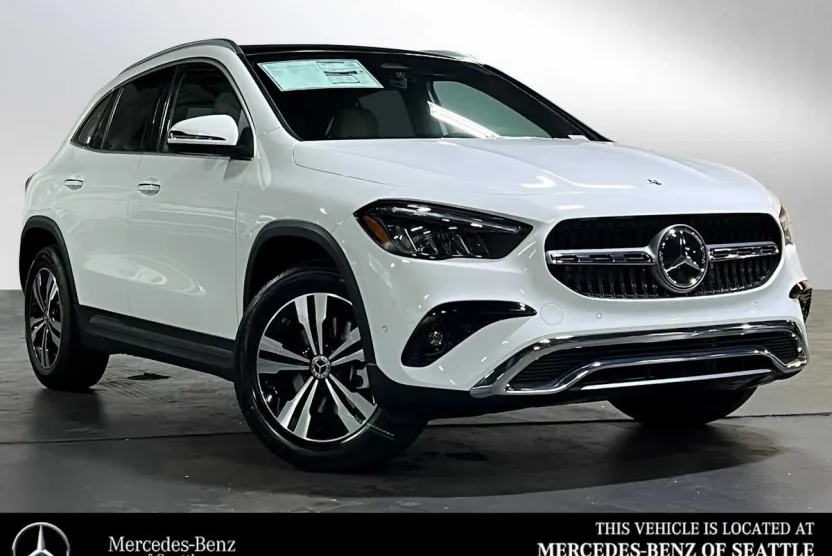 2026 Mercedes Benz GLA 250 4MATIC photo 1