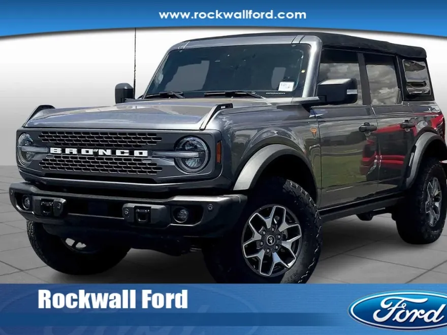 2022 Ford Bronco Badlands photo 1