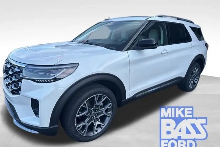 2025 Ford Explorer Platinum photo 1
