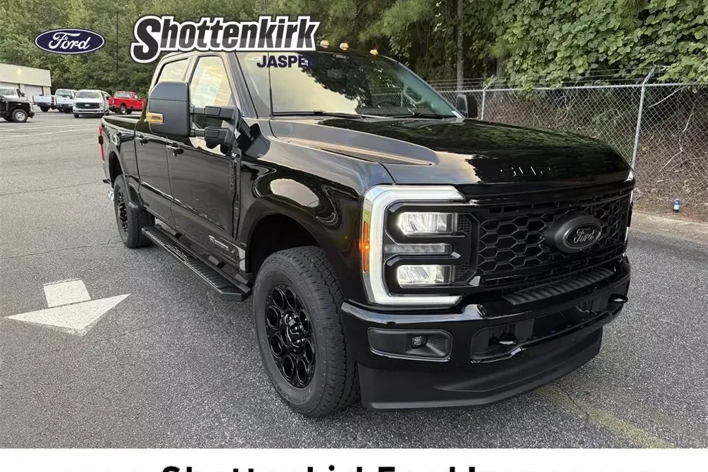 2026 Ford F-350 XLT photo 1