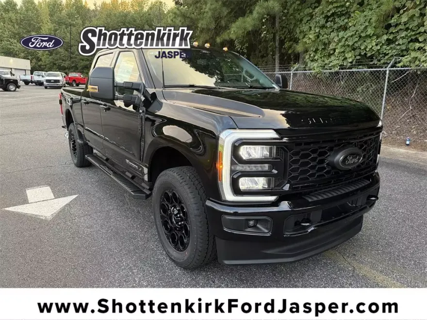2026 Ford F-350 XLT photo 1