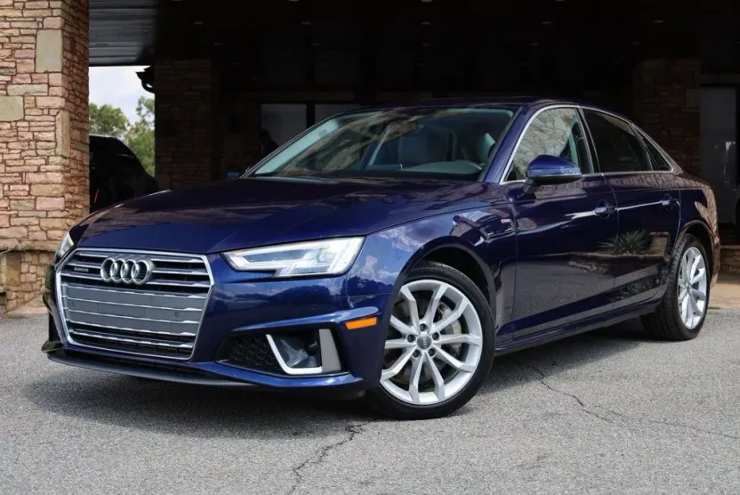 2019 Audi A4 Premium Plus 45 TFSI Quattro photo 1