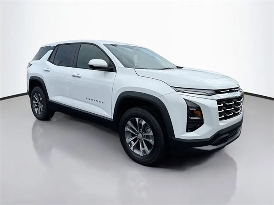 2026 Chevrolet Equinox LT photo 1