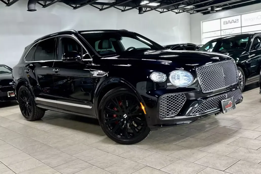 2021 Bentley Bentayga V8 photo 1