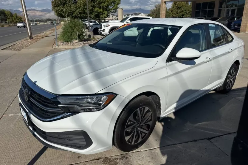 2024 Volkswagen Jetta 1.5T S photo 1