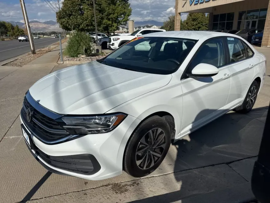 2024 Volkswagen Jetta 1.5T S photo 1