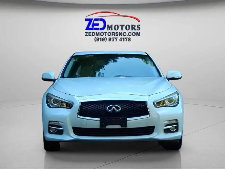 2016 Infiniti Q50 3.0t Premium photo 1