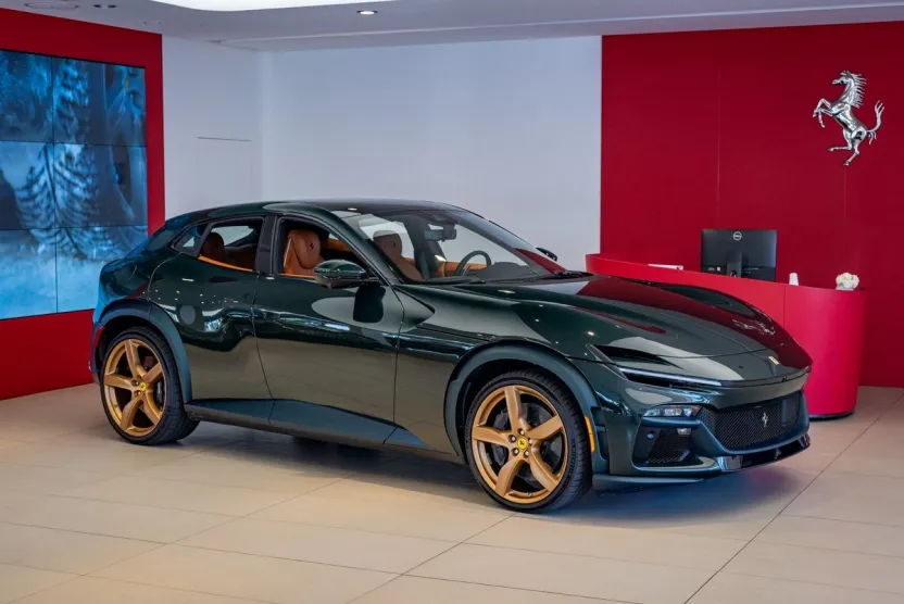 2025 Ferrari Purosangue Base photo 1