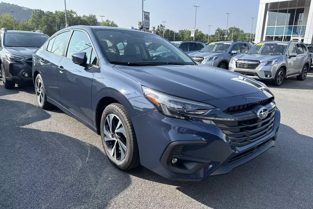 2025 Subaru Legacy Premium photo 1