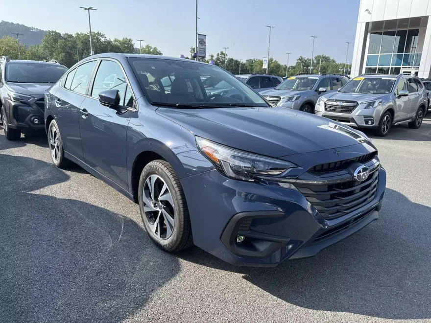 2025 Subaru Legacy Premium photo 1