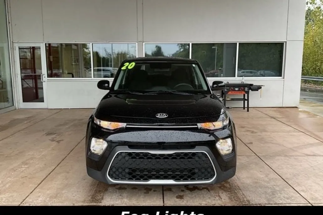 2020 Kia Soul LX photo 1