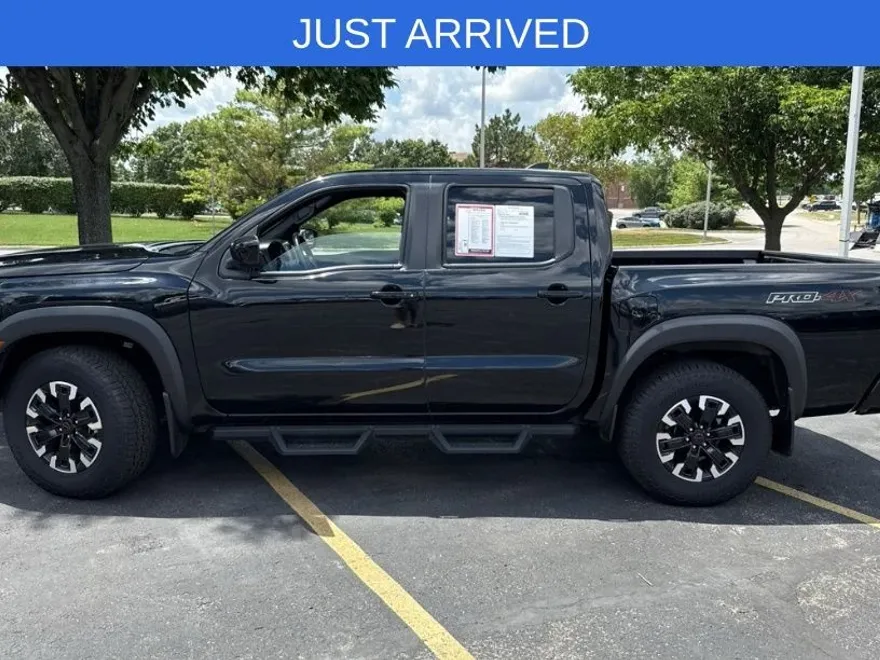 2022 Nissan Frontier PRO-4X photo 1
