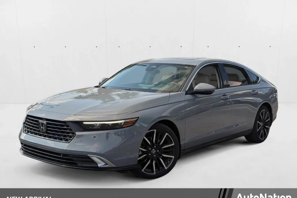 2025 Honda Accord Hybrid Touring photo 1