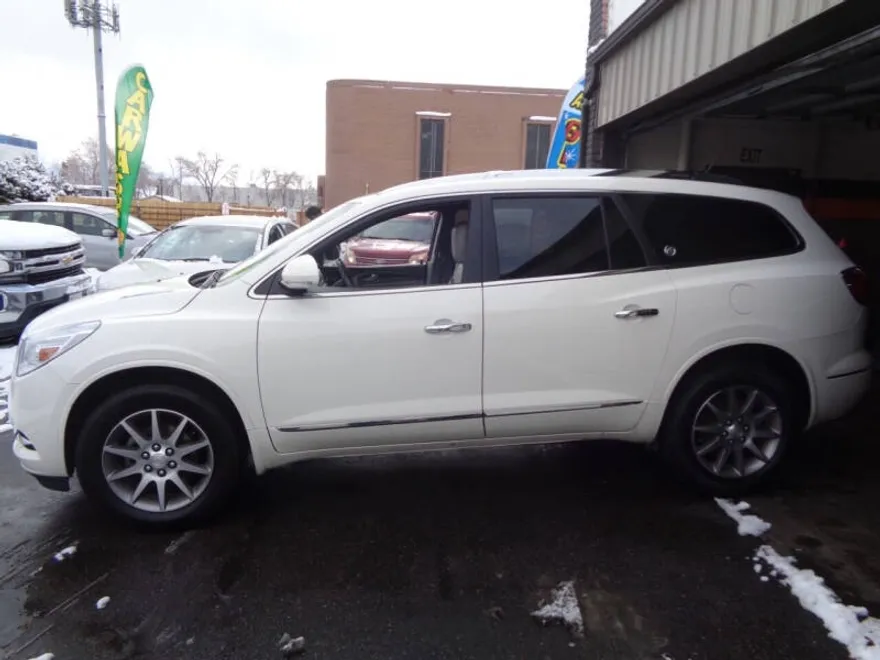 2015 Buick Enclave Leather photo 1