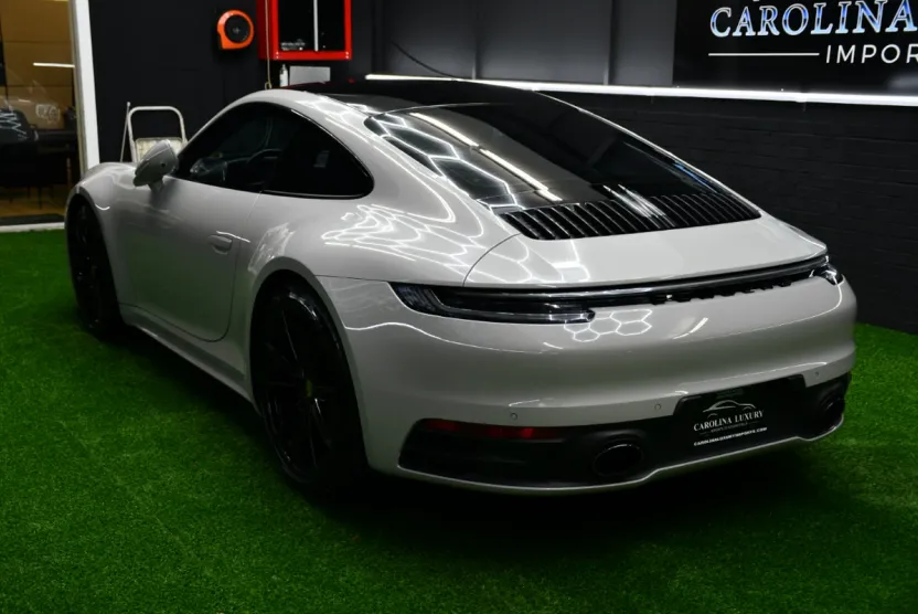 2022 Porsche 911 Coupe photo 1