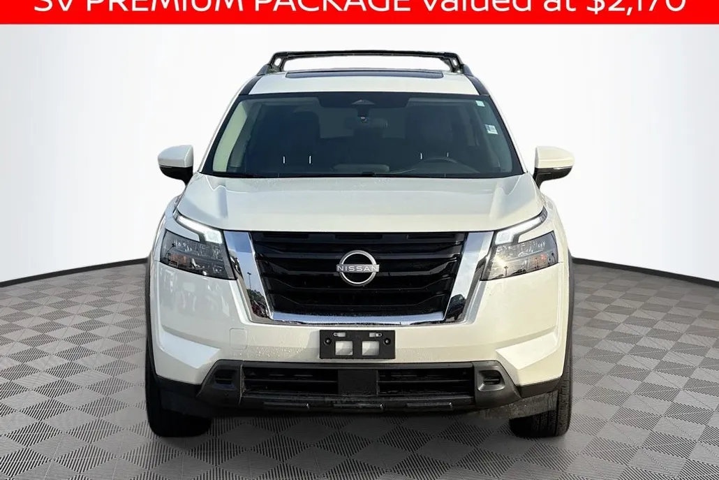 2024 Nissan Pathfinder SV photo 1