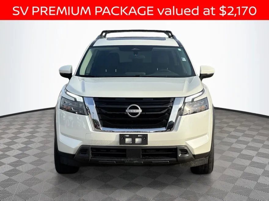 2024 Nissan Pathfinder SV photo 1