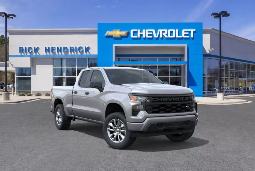 2025 Chevrolet Silverado 1500 Custom photo 1