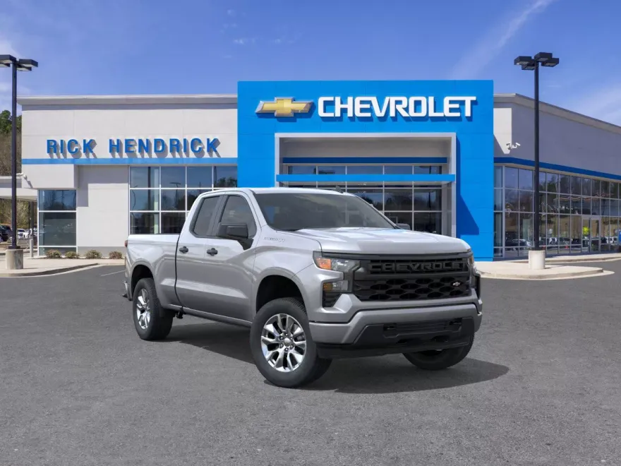 2025 Chevrolet Silverado 1500 Custom photo 1